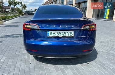 Седан Tesla Model 3 2022 в Виннице