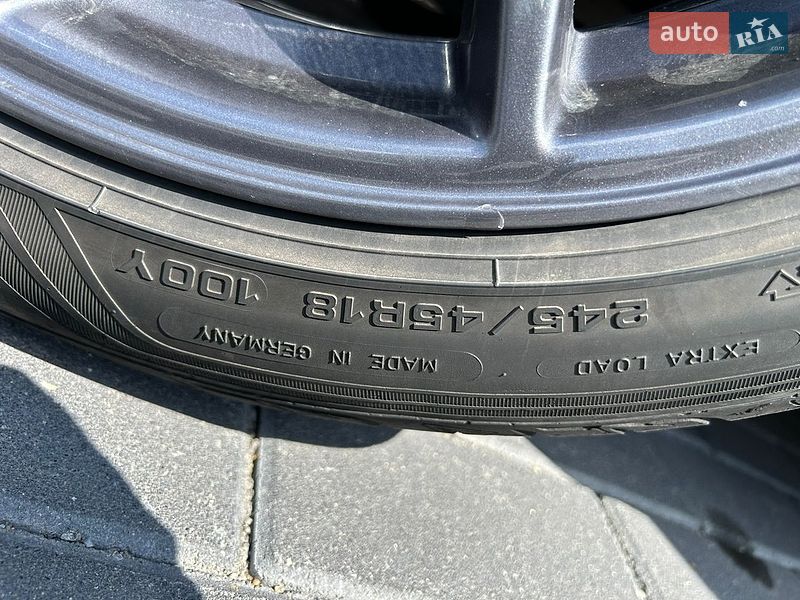 Седан Tesla Model 3 2022 в Виннице