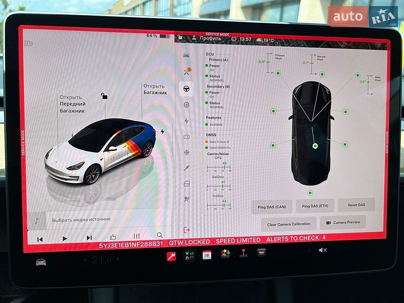 Седан Tesla Model 3 2022 в Виннице