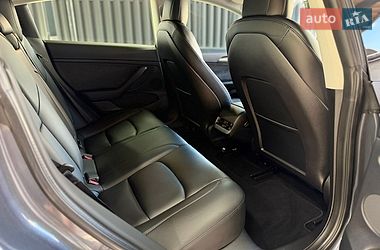 Седан Tesla Model 3 2022 в Львове