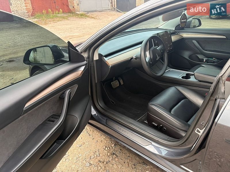 Седан Tesla Model 3 2021 в Белой Церкви