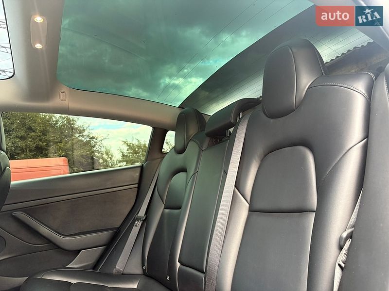 Седан Tesla Model 3 2021 в Белой Церкви
