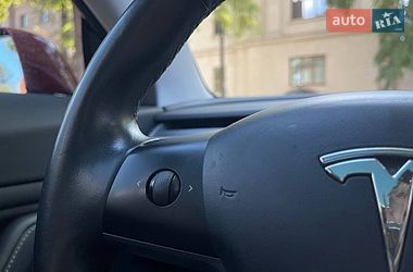 Седан Tesla Model 3 2018 в Николаеве