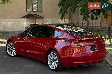 Седан Tesla Model 3 2018 в Николаеве