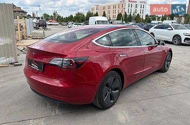 Седан Tesla Model 3 2018 в Львове