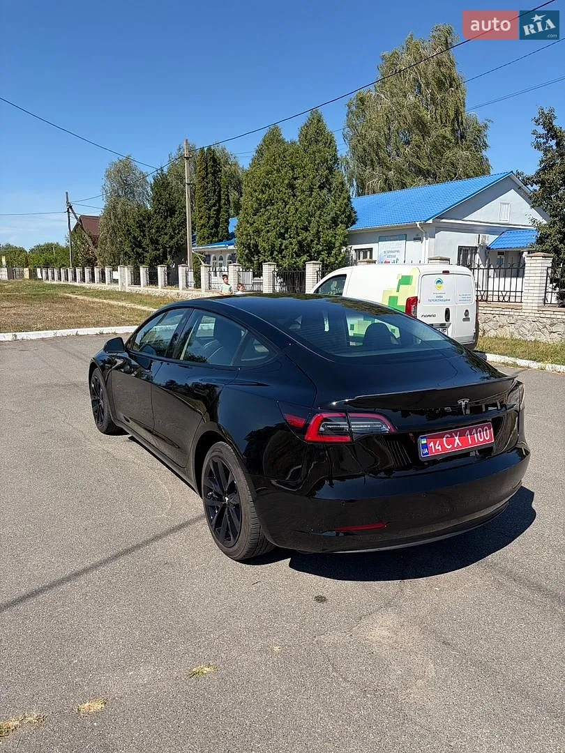 2022 Tesla Model 3 - фото 1