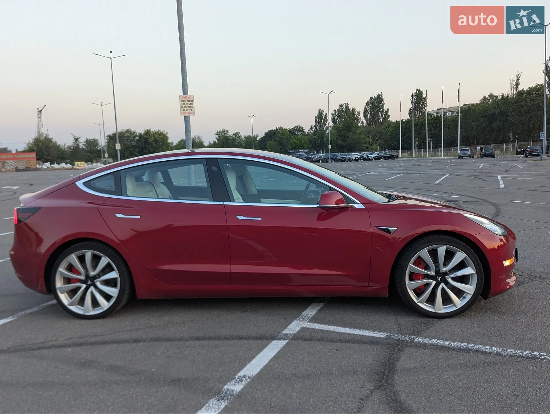 2018 Tesla Model 3 - фото 1