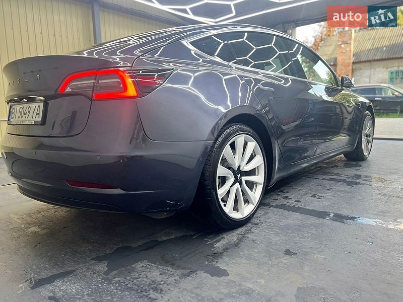 Седан Tesla Model 3 2018 в Кременчуге