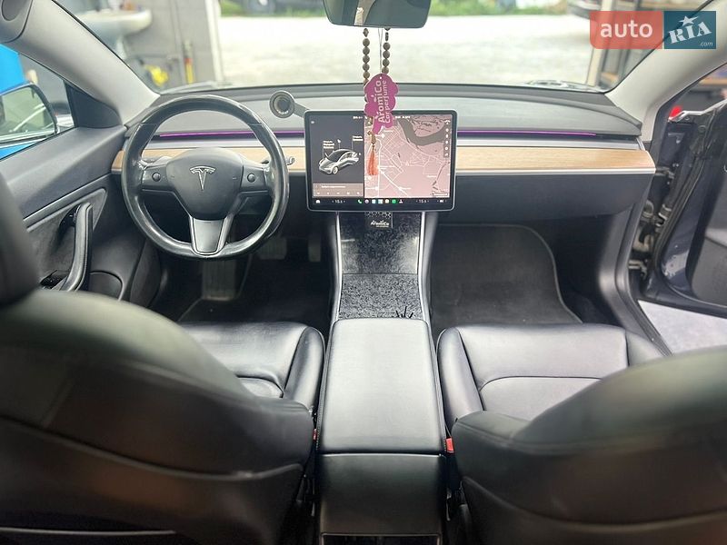 Седан Tesla Model 3 2018 в Кременчуге