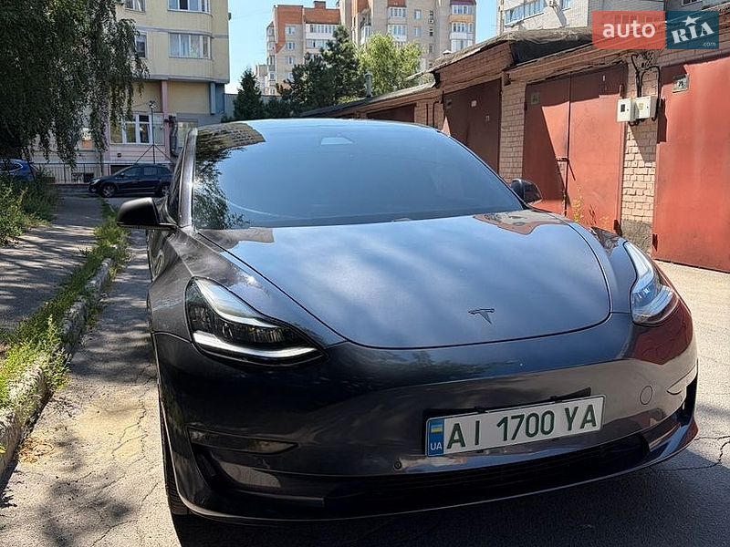 Седан Tesla Model 3 2020 в Виннице