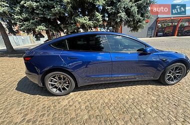 Седан Tesla Model 3 2021 в Кропивницькому