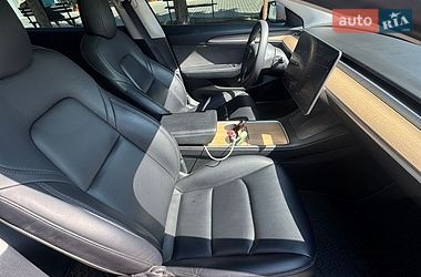 Седан Tesla Model 3 2021 в Кропивницькому