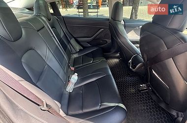 Седан Tesla Model 3 2021 в Кропивницькому