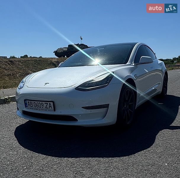 Tesla Model 3 2019 Tesla Model 3 2019