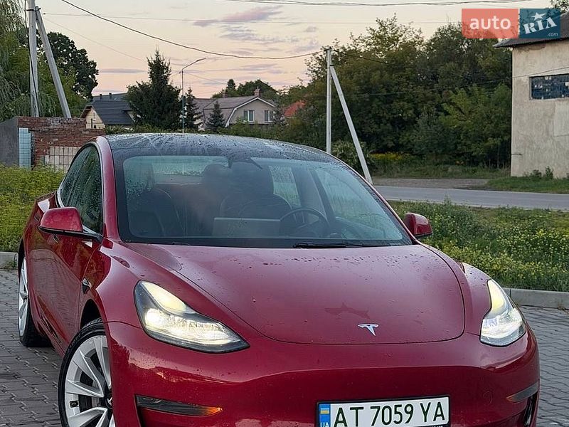 Седан Tesla Model 3 2022 в Коломые фото Седан Tesla Model 3 2022 в Коломые
