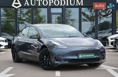 Седан Tesla Model 3 2023 в Киеве фото Седан Tesla Model 3 2023 в Киеве