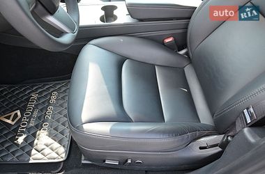 Седан Tesla Model 3 2023 в Киеве фото 34 Седан Tesla Model 3 2023 в Киеве
