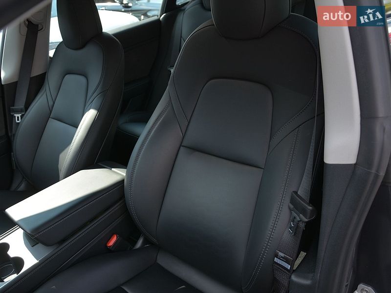Седан Tesla Model 3 2023 в Киеве фото 35 Седан Tesla Model 3 2023 в Киеве
