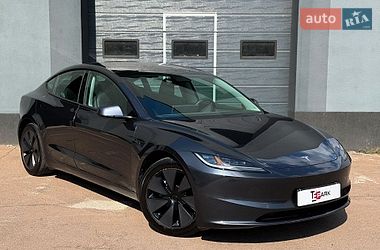 Седан Tesla Model 3 2024 в Києві Седан Tesla Model 3 2024 в Києві