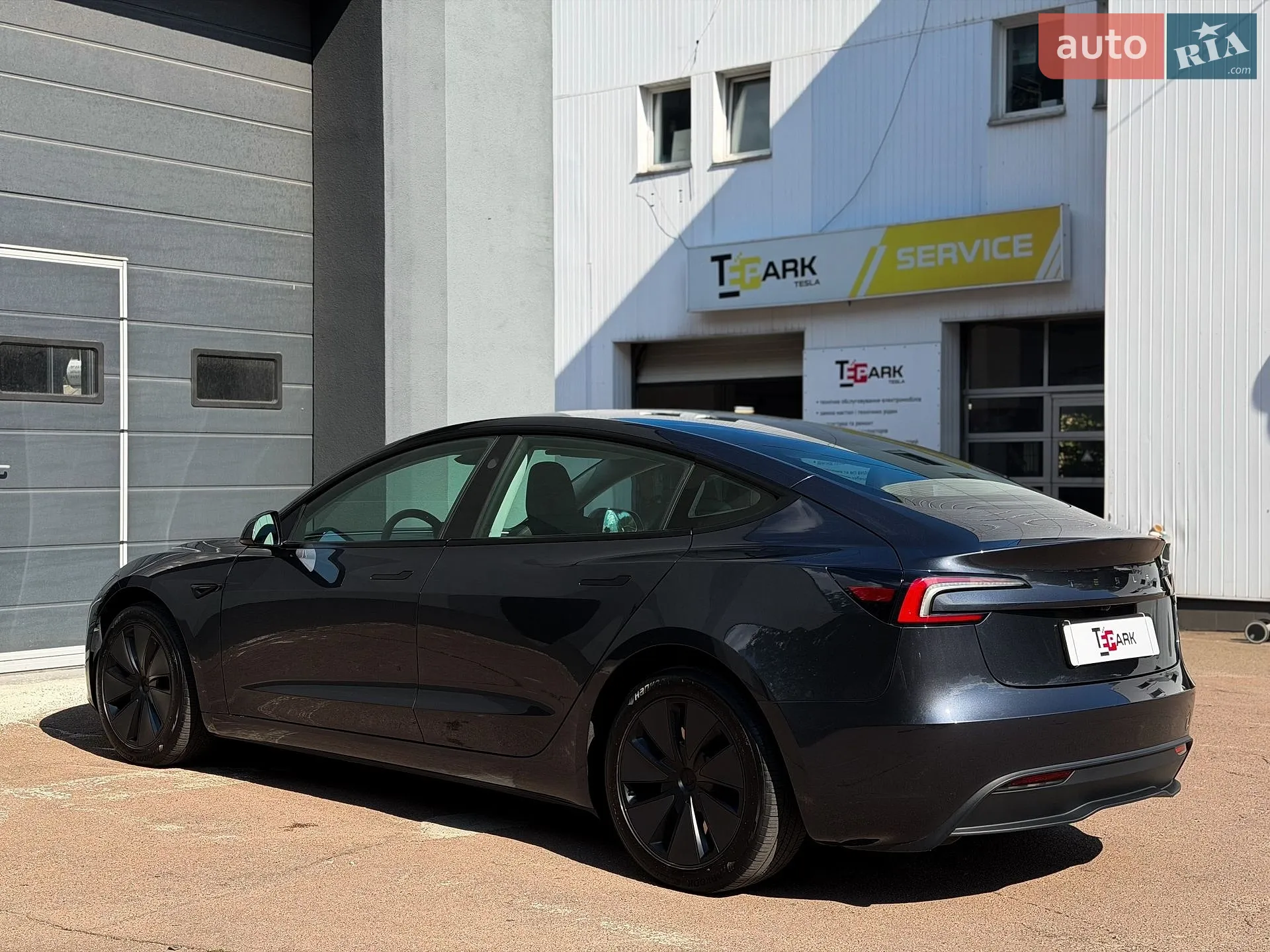 2024 Tesla Model 3 - мініатюра 8