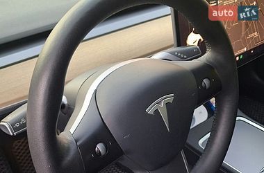 Седан Tesla Model 3 2021 в Кропивницком