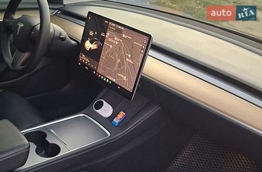 Седан Tesla Model 3 2021 в Кропивницком
