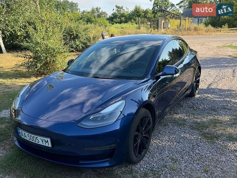 Седан Tesla Model 3 2021 в Борисполі