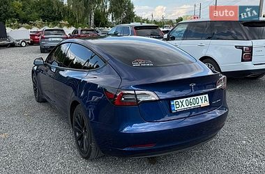Седан Tesla Model 3 2022 в Хмельницком