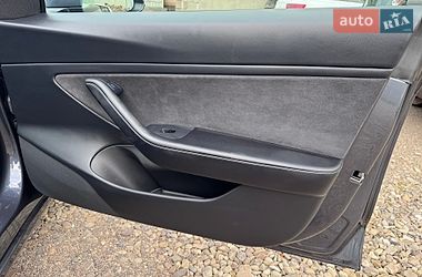 Седан Tesla Model 3 2020 в Стрию фото 18 Седан Tesla Model 3 2020 в Стрию