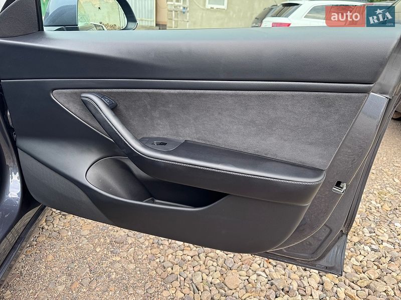 Седан Tesla Model 3 2020 в Стрию фото 18 Седан Tesla Model 3 2020 в Стрию