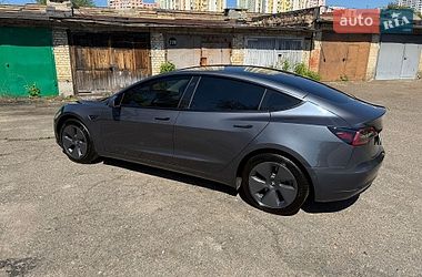 Седан Tesla Model 3 2022 в Києві