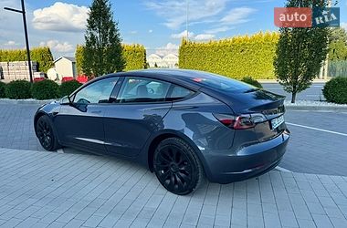 Седан Tesla Model 3 2022 в Львові