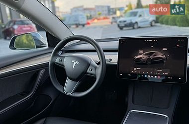 Седан Tesla Model 3 2022 в Львові