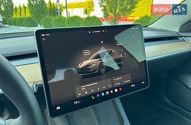 Седан Tesla Model 3 2022 в Львові