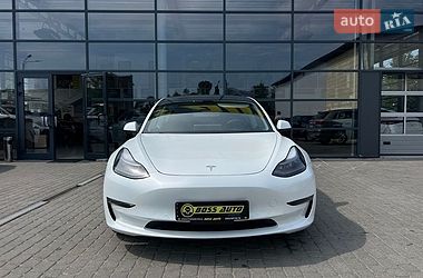 Седан Tesla Model 3 2020 в Ивано-Франковске