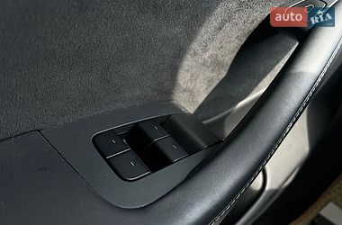 Седан Tesla Model 3 2020 в Івано-Франківську
