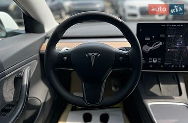 Седан Tesla Model 3 2020 в Ивано-Франковске