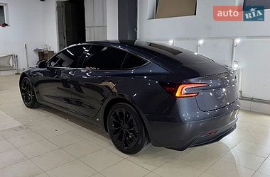 Седан Tesla Model 3 2024 в Коломиї