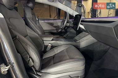Седан Tesla Model 3 2024 в Коломиї
