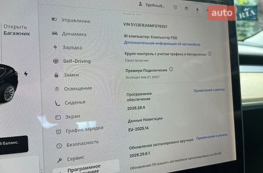 Седан Tesla Model 3 2021 в Киеве
