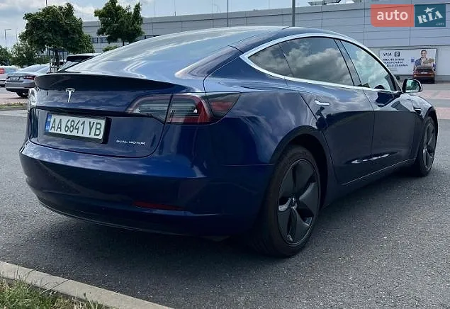 2018 Tesla Model 3 - мініатюра 4