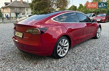 Седан Tesla Model 3 2019 в Самборе