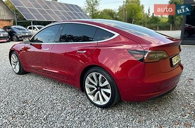 Седан Tesla Model 3 2019 в Самборе