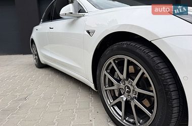 Седан Tesla Model 3 2018 в Тернополе