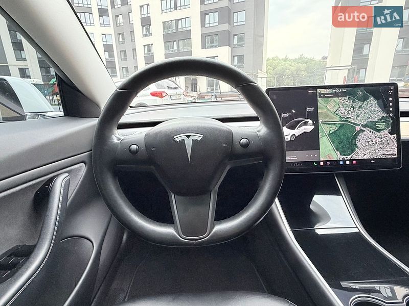 Седан Tesla Model 3 2018 в Тернополе