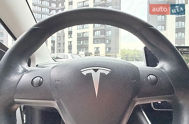 Седан Tesla Model 3 2018 в Тернополе