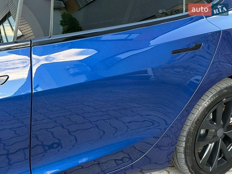 Седан Tesla Model 3 2019 в Стрые