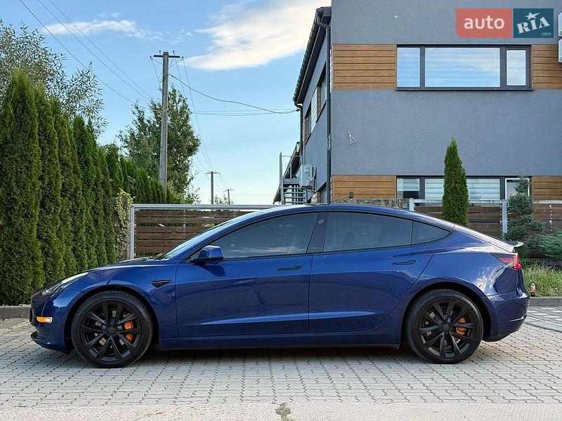 Седан Tesla Model 3 2019 в Стрые