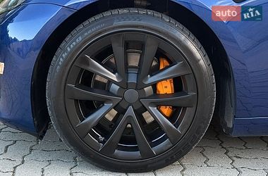 Седан Tesla Model 3 2019 в Стрые