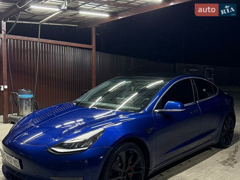 Tesla Model 3 2019